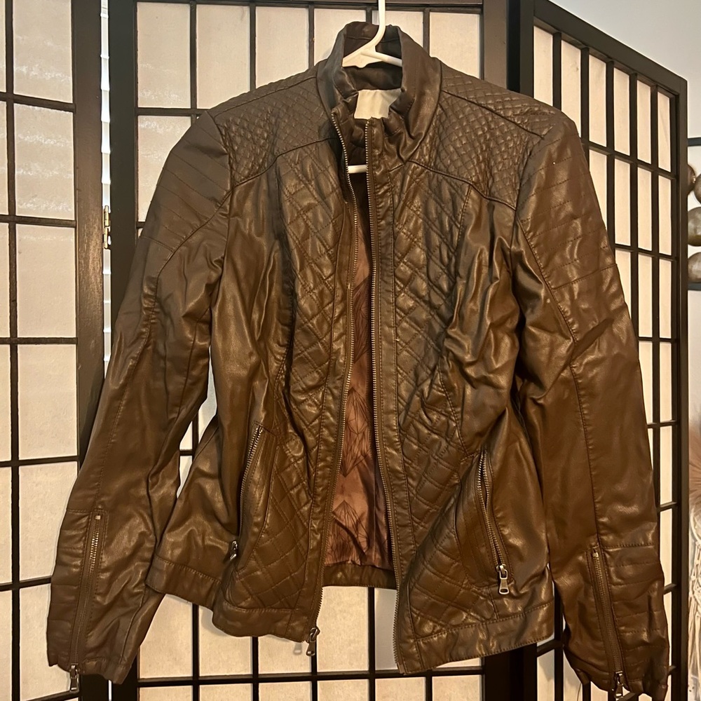 Brown leather quilted jacket size small by Bar III NWT